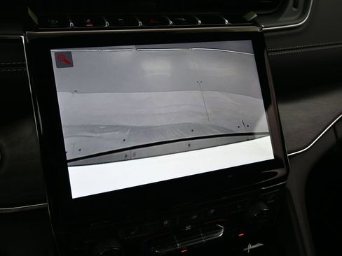 Used 2024 Jeep Grand Cherokee L Overland image 18