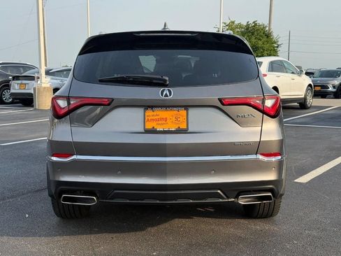 Used 2022 Acura MDX SH-AWD w/ Advance Package image 4