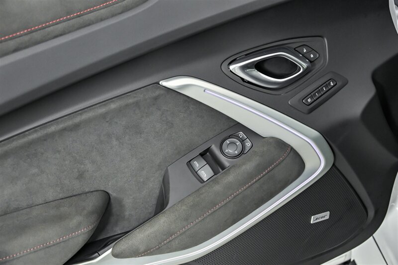 Used 2022 Chevrolet Camaro ZL1 RWD image 13
