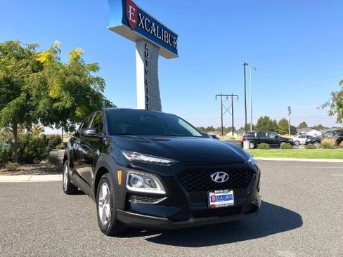 Used 2020 Hyundai Kona SE image 3