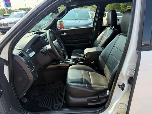 Used 2010 Ford Escape Limited FWD image 15