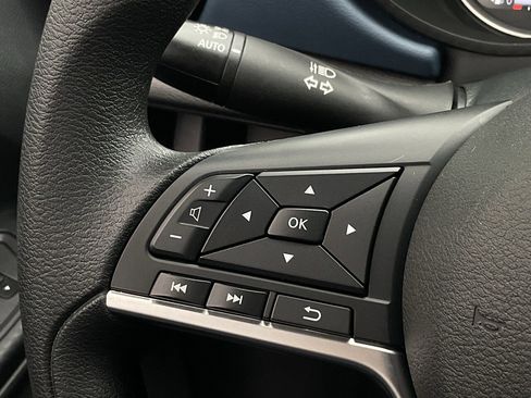 Used 2025 Nissan Versa SV image 22