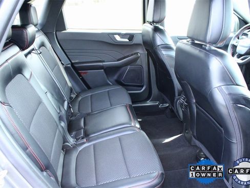 Used 2024 Ford Escape ST-Line w/ Cold Weather Package image 17