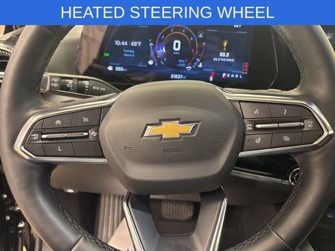 Used 2025 Chevrolet Equinox LT image 23