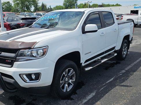 Used 2017 Chevrolet Colorado Z71 AWD/4WD image 3