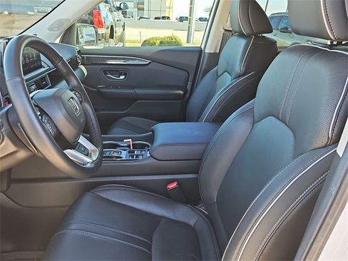 Used 2025 Honda Pilot Elite image 16