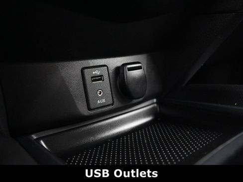 Used 2014 Nissan Rogue SV image 9