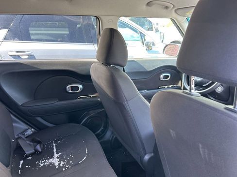 Used 2019 Kia Soul FWD image 10