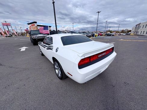 Used 2012 Dodge Challenger R/T w/ Electronics Convenience Group image 37