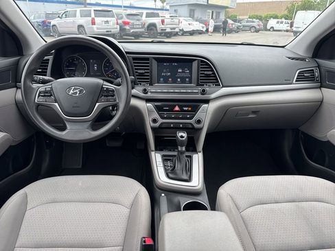 Used 2018 Hyundai Elantra SEL w/ Cargo Package FWD image 6
