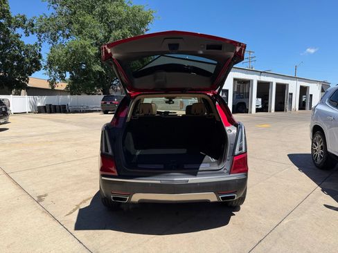 Used 2019 Cadillac XT5 Platinum AWD/4WD image 33