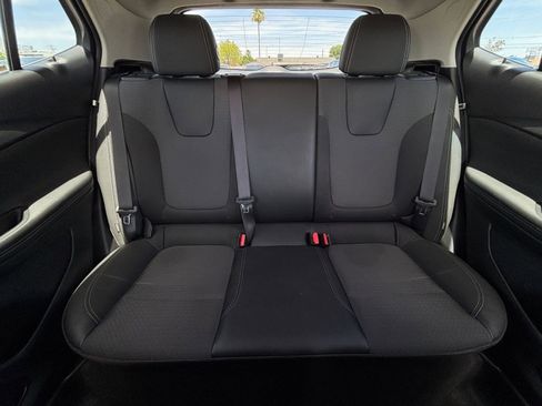 Used 2025 Buick Encore GX Preferred FWD image 37