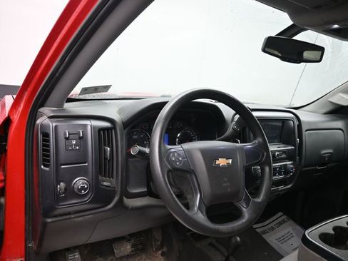 Used 2018 Chevrolet Silverado 1500 Custom w/ Custom Value Package image 10