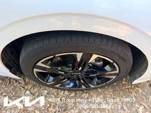 Used 2024 Kia K5 GT-Line w/ GT-Line Premium Package FWD image 14