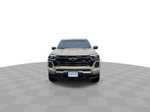 Used 2023 Chevrolet Colorado Z71 w/ Z71 Convenience Package 2 AWD/4WD image 3
