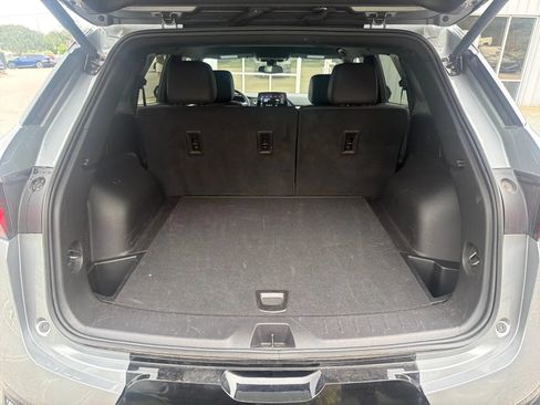 Used 2025 Chevrolet Blazer RS FWD image 19
