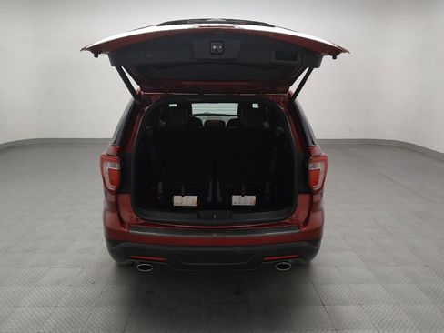 Used 2018 Ford Explorer XLT w/ Equipment Group 202A FWD image 29