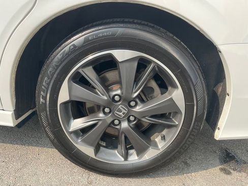 Used 2023 Honda Odyssey Elite image 18