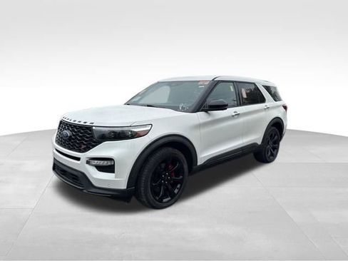 Used 2021 Ford Explorer ST w/ Equipment Group 401A image 3