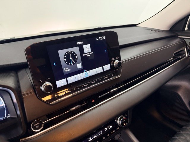 Used 2025 Mitsubishi Outlander 4WD Plug-In Hybrid image 19