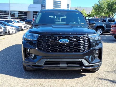 Used 2025 Ford Explorer ST-Line AWD/4WD image 8