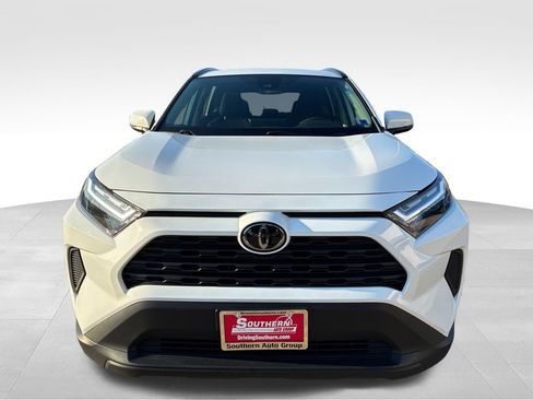 Used 2024 Toyota RAV4 XLE AWD/4WD image 9