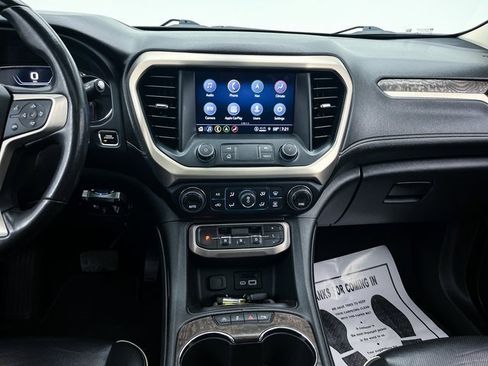 Used 2022 GMC Acadia Denali w/ Denali Ultimate Package image 10