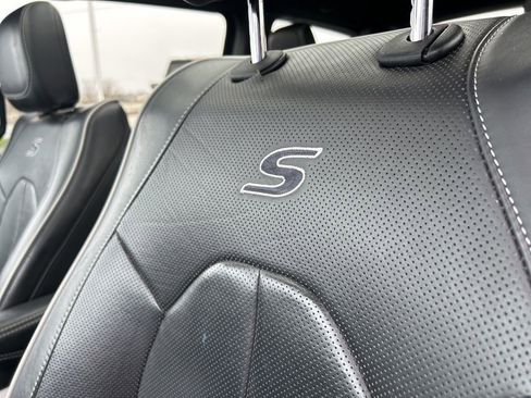 Used 2024 Chrysler Pacifica Premium image 18