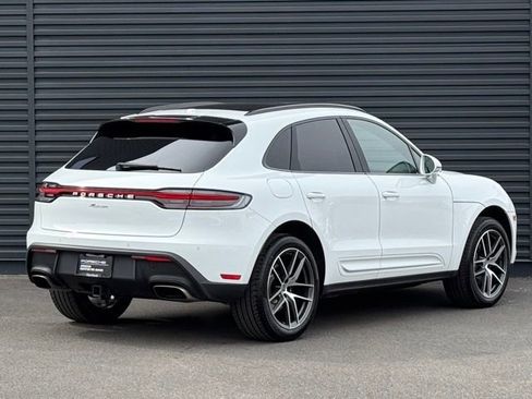 Certified 2025 Porsche Macan AWD/4WD image 7