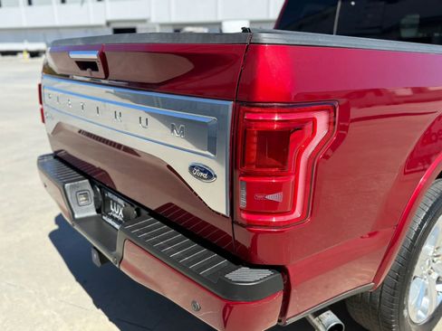 Used 2016 Ford F150 Platinum w/ Equipment Group 701A Luxury image 10