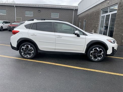 Used 2021 Subaru Crosstrek 2.5i Limited w/ Moonroof Package 2 image 9