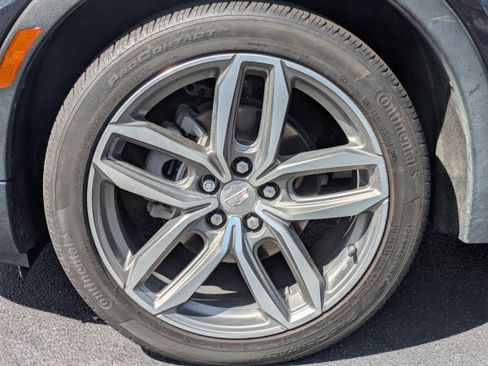 Used 2023 Cadillac XT4 Sport w/ Cold Weather Package image 31