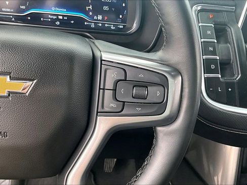 Used 2024 Chevrolet Suburban Premier image 12