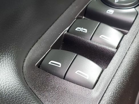 Used 2020 Chevrolet Equinox Premier w/ Premier Redline Edition image 34