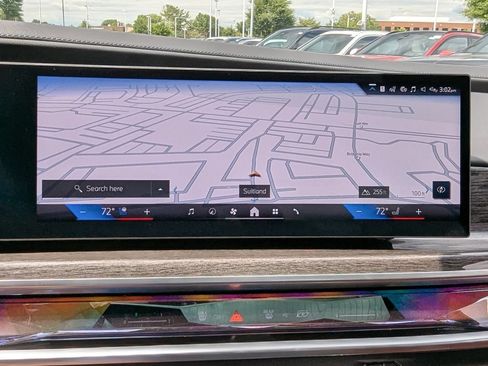 New 2026 BMW 750e xDrive w/ Executive Package AWD/4WD image 23
