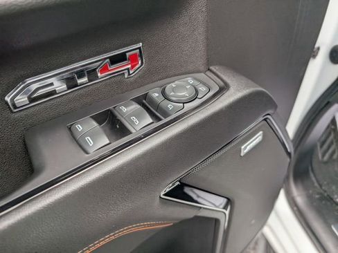 Used 2023 GMC Sierra 1500 AT4 w/ AT4 Premium Package image 17