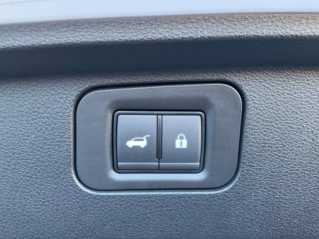Used 2026 Nissan Armada PRO-4X AWD/4WD image 38