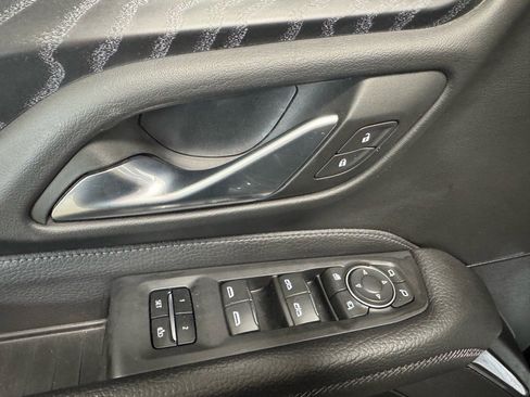Used 2023 GMC Yukon Denali w/ Denali Reserve Package image 22