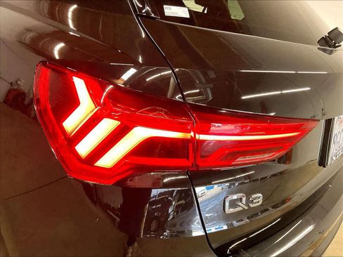 Certified 2023 Audi Q3 2.0T Premium w/ Black Optic Sport Package image 30