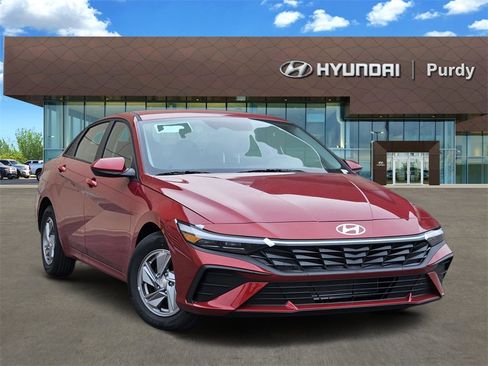 New 2025 Hyundai Elantra SE image 1