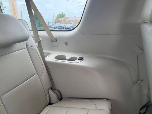 Used 2016 GMC Yukon XL Denali w/ Open Road Package AWD/4WD image 38