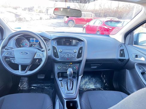Used 2018 Ford Focus SE image 17