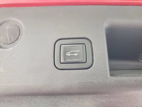 Used 2022 Chevrolet Equinox LT AWD/4WD image 9