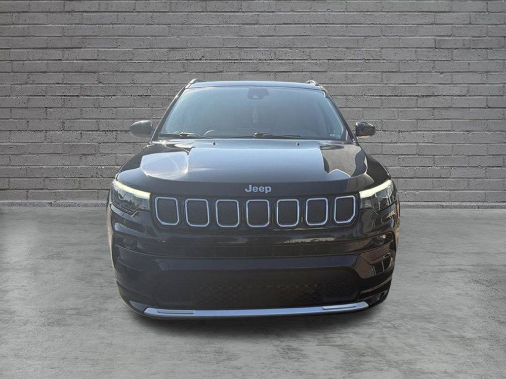 Used 2022 Jeep Compass Limited w/ Elite Group AWD/4WD image 2