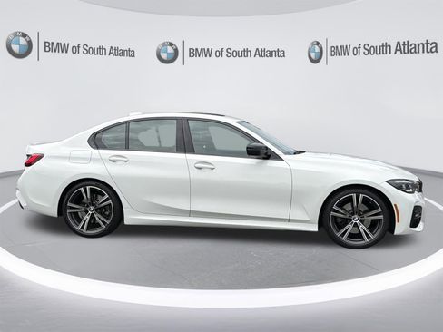 Certified 2022 BMW 330i Sedan w/ M Sport Package RWD image 25