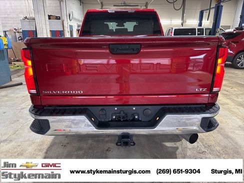 Used 2024 Chevrolet Silverado 2500 LTZ image 6