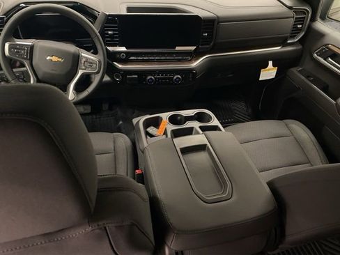 New 2026 Chevrolet Silverado 1500 LT w/ Z71 Off-Road Package AWD/4WD image 19