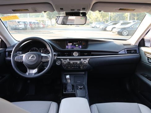 Used 2017 Lexus ES 350 w/ Accessory Package 2 FWD image 15