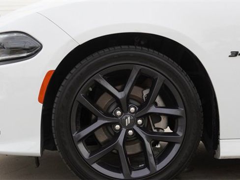 Used 2023 Dodge Charger R/T w/ Blacktop Package image 5