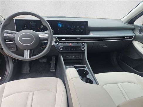 Used 2025 Hyundai Sonata SEL FWD image 16